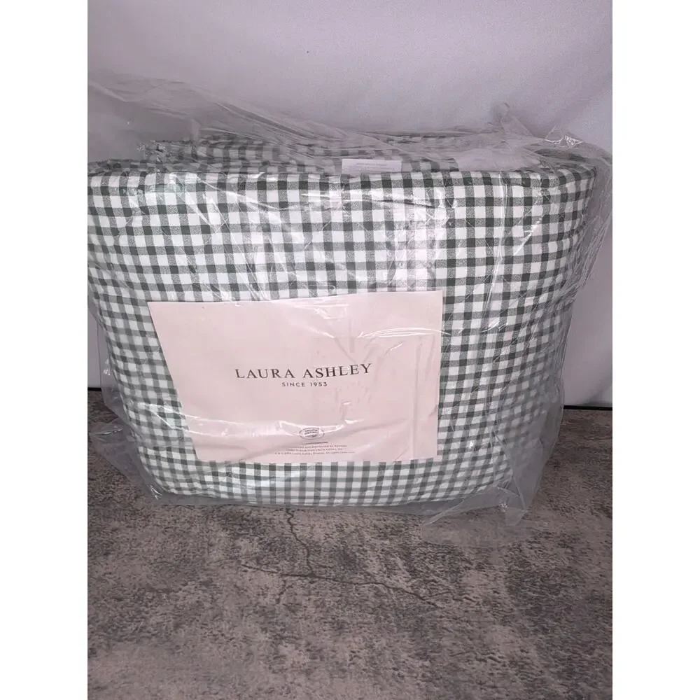 Full/Queen Quilt Set, Cotton Bedding with Matching Sham- Gracies Gingham Green